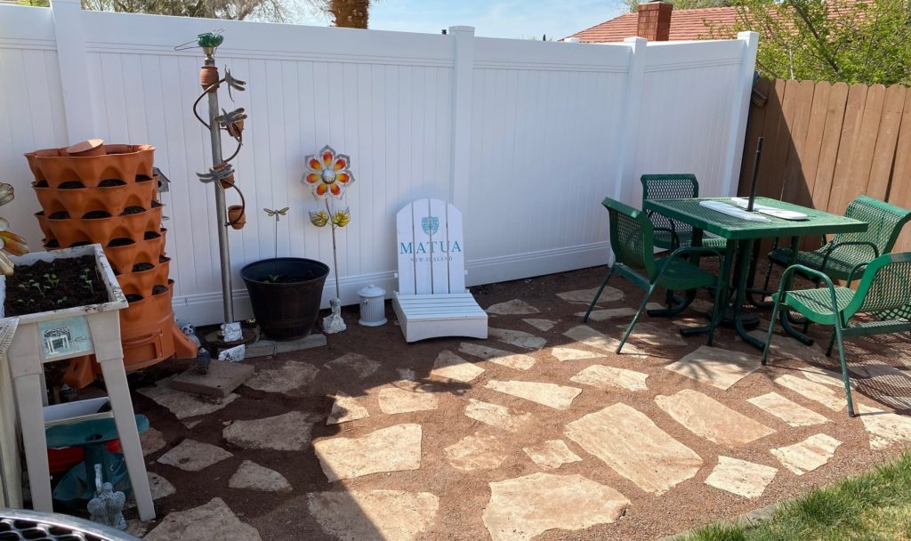 A small, decorated back yard area: Decorate the areas you like with items that soothe you, to discover the secrets to finding serenity in your own backyard.